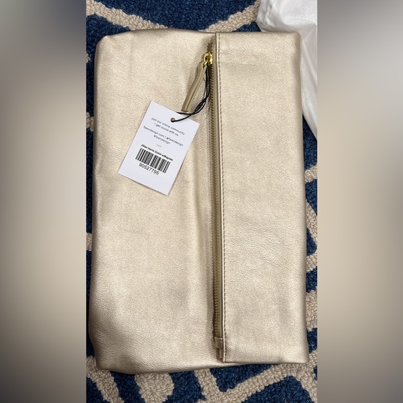 Fawn Design x The Jilly Box Winter 2022 Gold Foldover Clutch - Picture 3 of 4